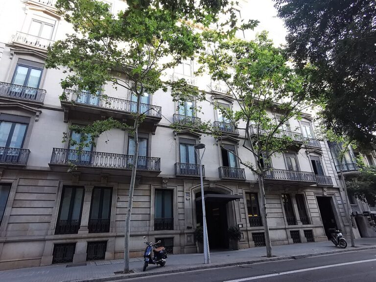 Hotel Alma Barcelona en el carrer de Mallorca