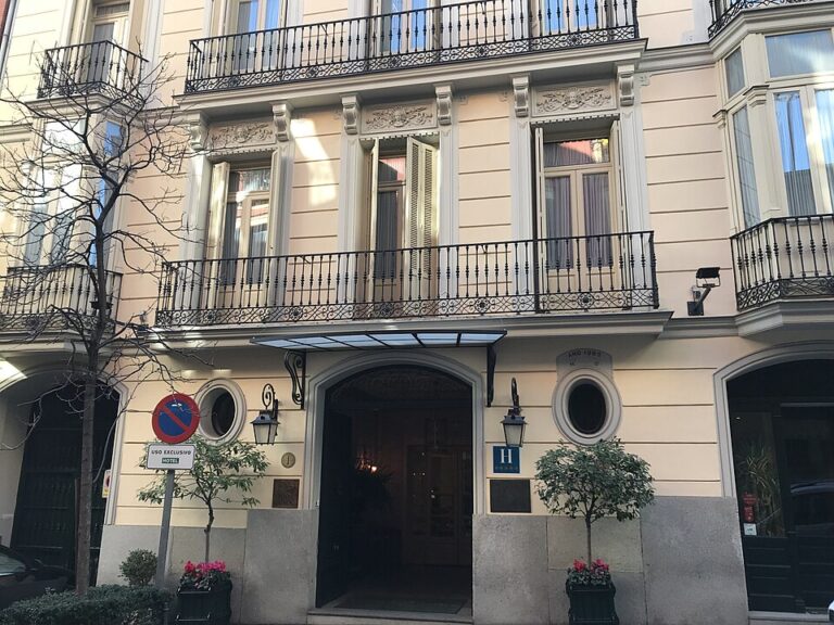 Fachada del Hotel Orfila, casa palacio del Marqués de Casa Arnao, en Madrid